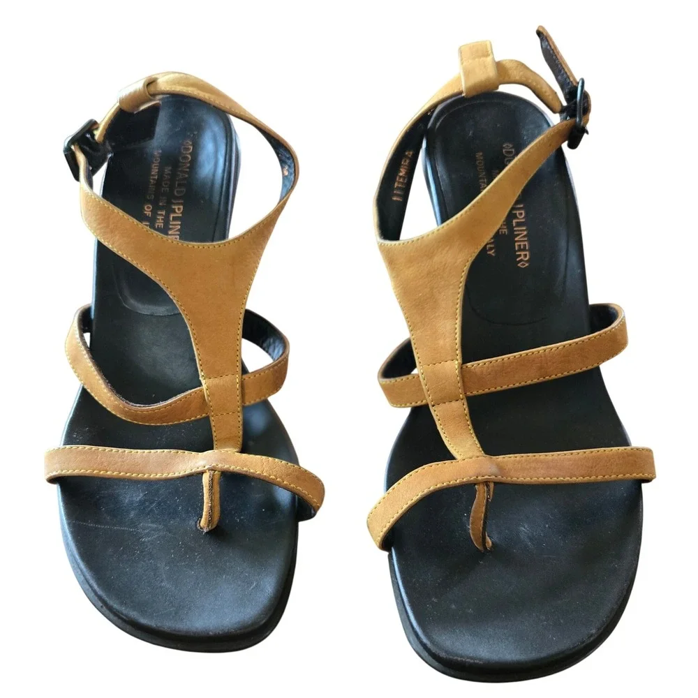 Donald J Pliner Temira Golden Tan Leather Strappy Toe Loop Kitten Heel Sandals 7